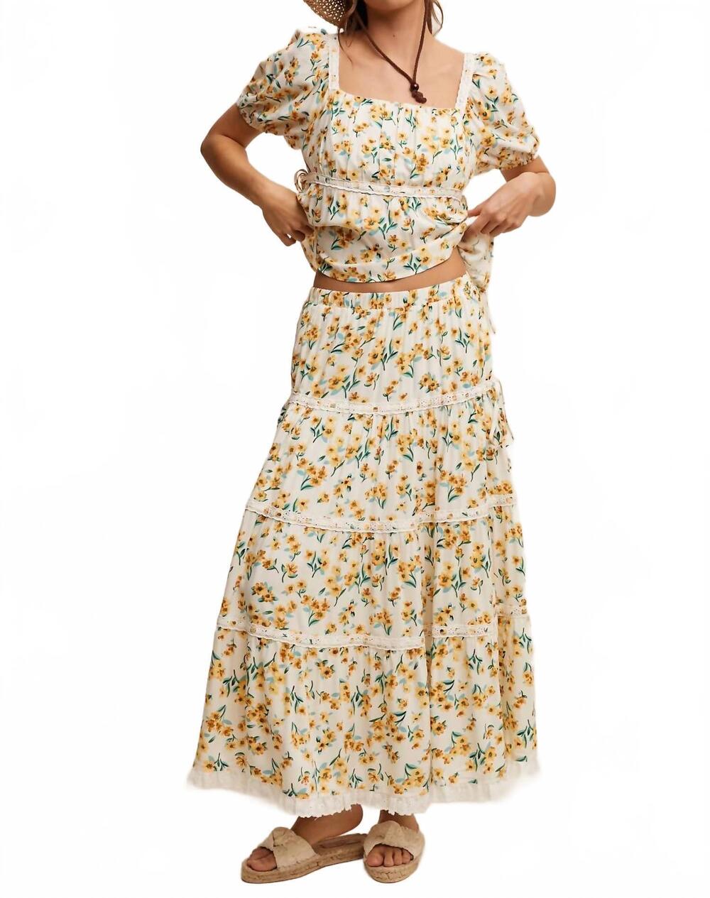 NEW LISTICLE women's flower print maxi skirt in multicolor
